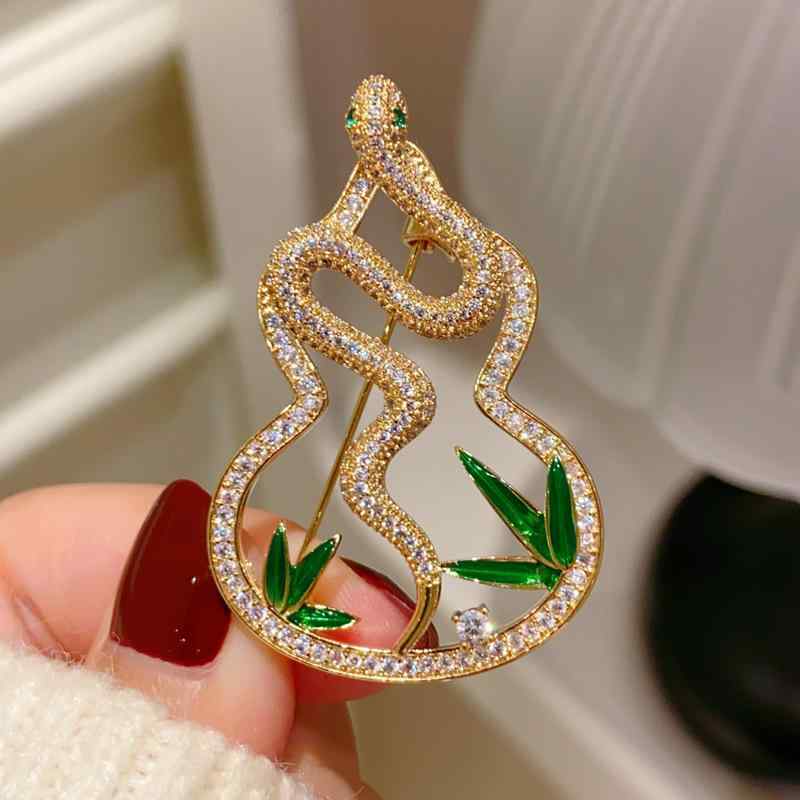 ブローチ レディース ゴールド 干支 ヘビ型 ひょうたん 高級感 おしゃれ ユニーク コサージュ スーツピン 誕生日 プレゼント ギフト フォーマル(4)