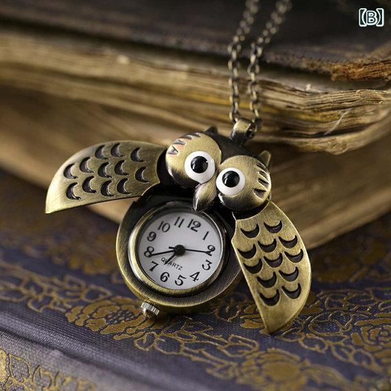 ★花の都パリParisエッフェル塔アンティーク調ペンダント懐中時計（チャーム＆レース付）