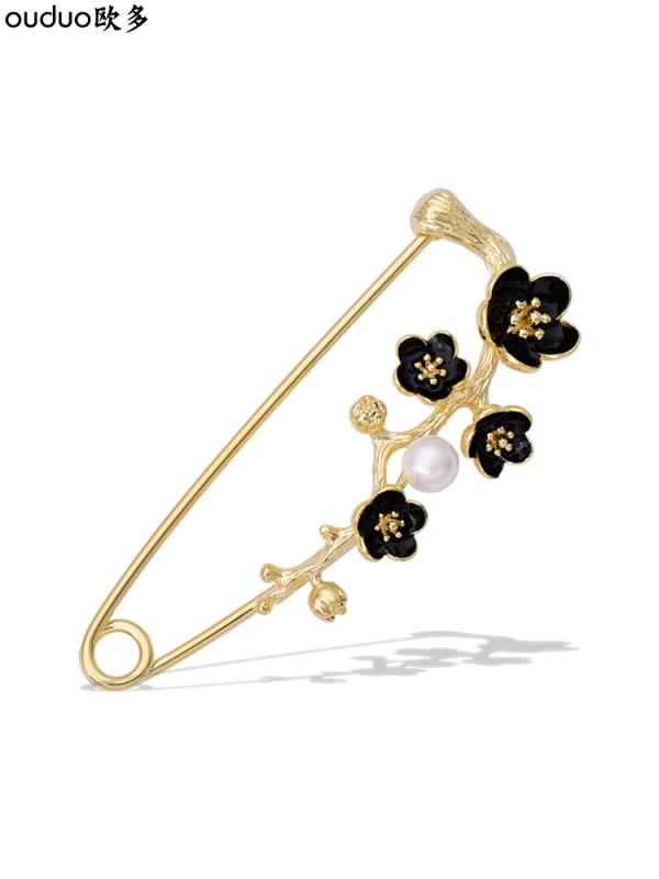 ブローチ セレモニー 卒業式 入学式 装身具 おしゃれアイテム レトロ ハイエンド 梅花 ピン バックル ..