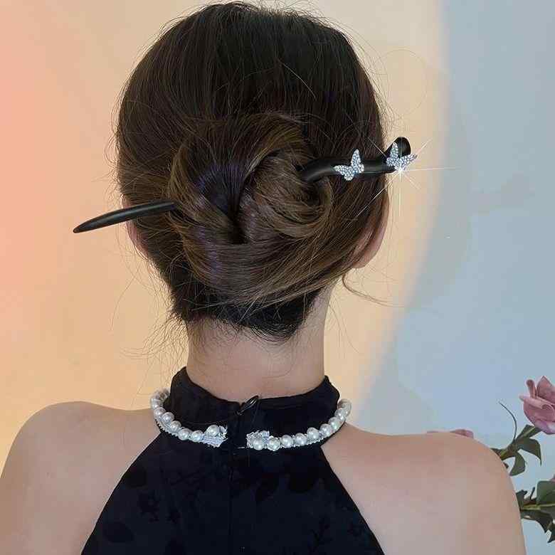 ヘアアクセサリー 夏 レディース チャイナ風 ヘアピン ハイエンド レトロ 木製 シンプル モダン デイリー ヘアピン タッセル 蝶 かんざし