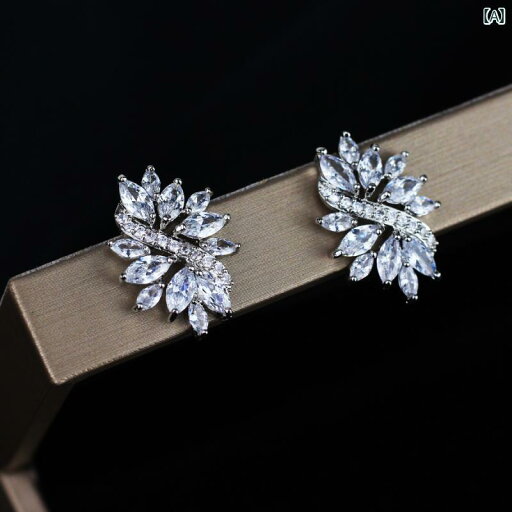 クリスタルピアス イヤリング アクセサリー 韓国 煌びやか きれい かわいい 華やか 高級感 上品 パーティー 結婚式 デート セレモニー 式典 フォーマル イベント 誕生日 撮影 衣装 映え クリスタルピアス イヤリング アクセサリー 韓国 煌びやか きれい かわいい 華やか 高級感 上品 パーティー 結婚式 デート セレモニー 式典 フォーマル イベント 誕生日 撮影 衣装 映え