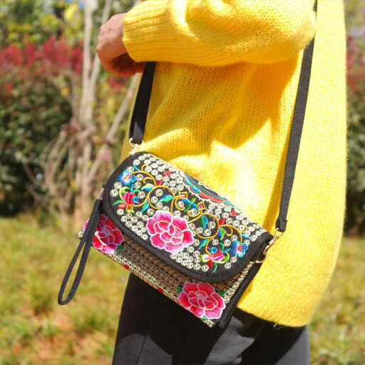 ショルダーバッグ エスニック 雲南 刺繍 花柄 ナイロン レディース スマートフォン 小物入れ カジュアル 斜め掛け ボディ プレゼント ショルダーバッグ エスニック 雲南 刺繍 花柄 ナイロン レディース スマートフォン 小物入れ カジュアル 斜め掛け ボディ プレゼント