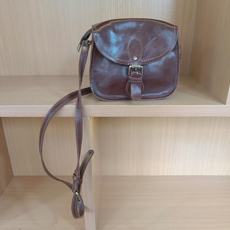 ショルダーバッグ 普段使い ヴィンテージ 植物タンニンなめし おしゃれ 革製 シンプル エレガント お母..