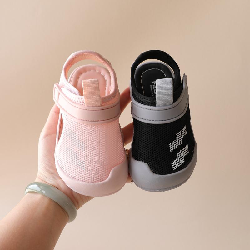 サンダル 男の子 女の子 春夏 幼児向け 通気性 歩行練習 滑り止め 軽くて薄手 キッズ 安全 アンチキッ..