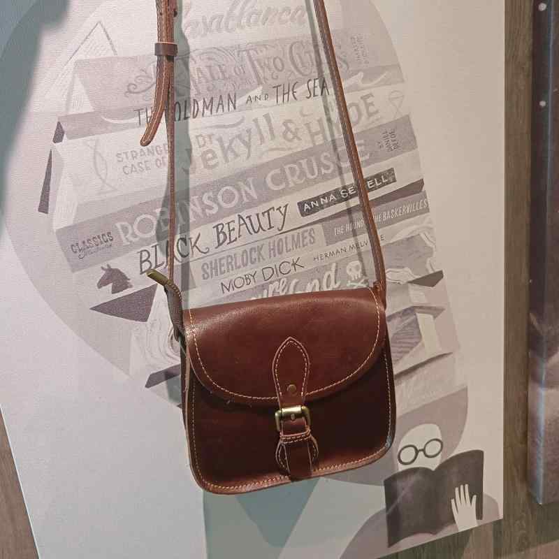 ショルダーバッグ レトロ シンプル 植物タンニンなめし おしゃれ エレガント 牛革 レディース 清楚感 ..