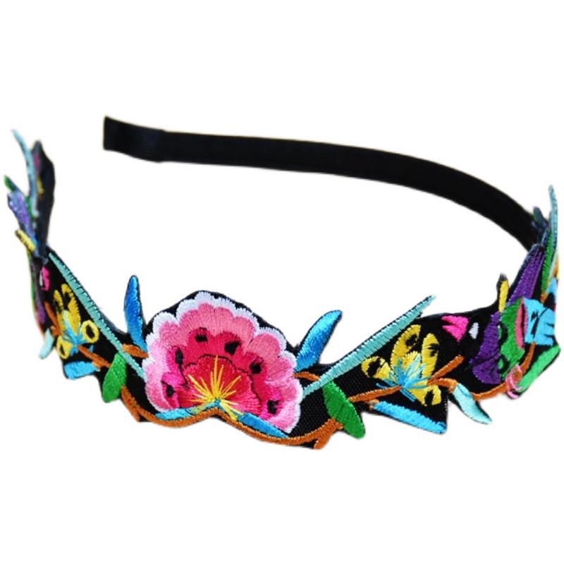 カチューシャ ヘアアクセサリー おしゃれ ファッション レディース さわやか 薄手 エッジ 外出 ヘッドバンド シンプル エスニック デイリー カジュアル 森ガール