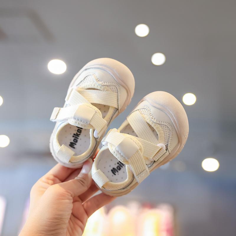 ベビーサンダル 男の子 女の子 春秋 通気性 歩行練習サポート 滑り止め 安全サンダル アンチキック 軽量 メッシュ 調節可能 レジャー 子ども用靴