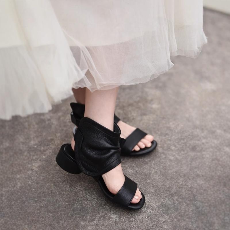 レディース サンダル 靴 夏 厚底 ヒール 低め レトロ カジュアル レジャー おしゃれ レザー 革 エレガント 高級感 ファッション 個性的 ユニーク