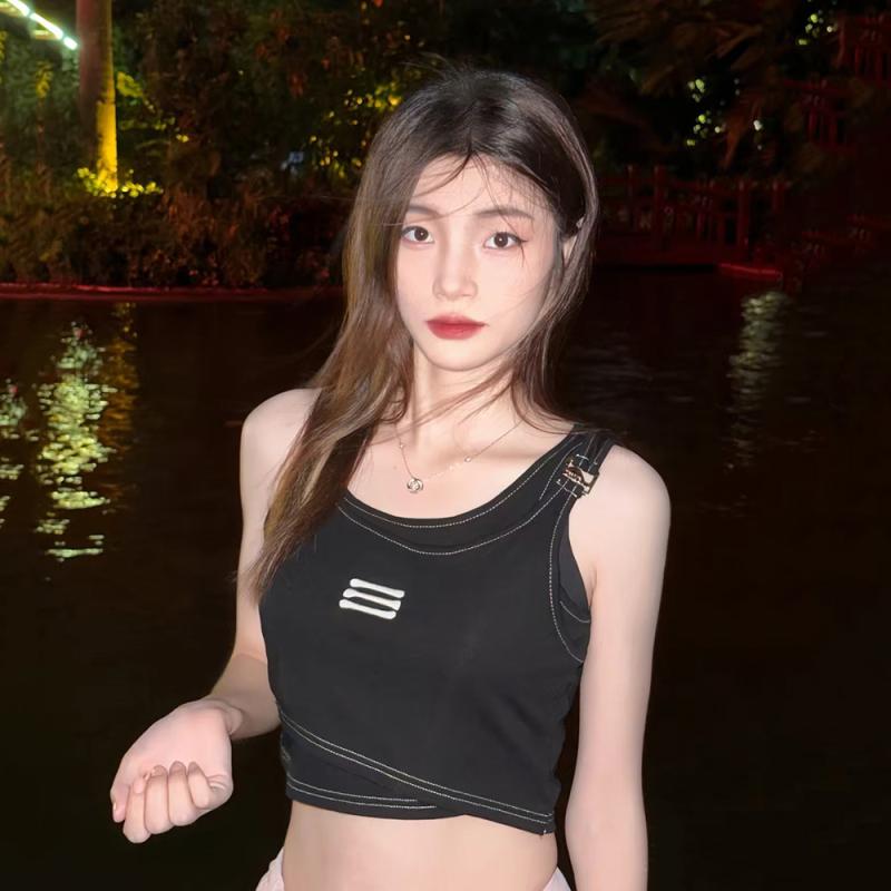 ノースリーブ レディース 女性 ワンポイントデザイン フェイクツーピース Kポップ パフォーマンス 衣装..