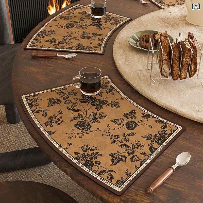 ランチョンマット プレースマット 扇形 レザー テーブルアクセサリー フレンチ レトロ カジュアル 花柄 かわいい キッチン ファブリック デスク クロス 防水 PVC インテリア ギフト