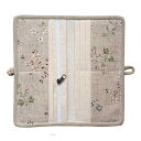 長財布 ロングウォレット 布製 麻 ベージュ 小花 薄型 ファスナー 小銭入れ コイン カード お札入れ ポケット多 収納力 優しい 田園風 カントリー調