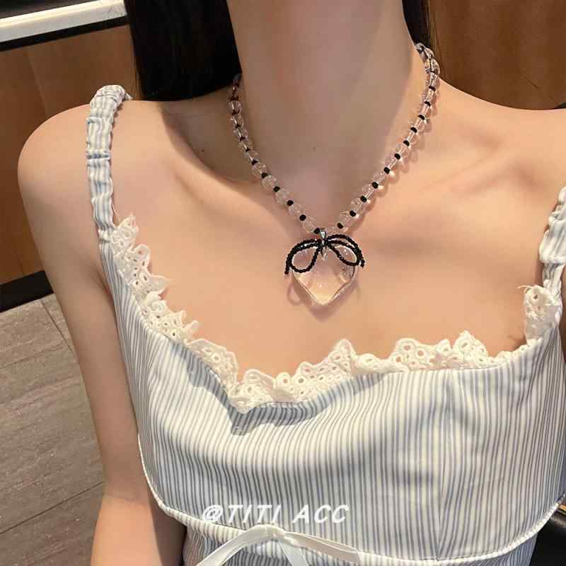 レディース アクセサリー クール 透明 ラブ ボウ ビーズ ネックレス 軽い 高級感 ハイエンド 鎖骨 チェーン おしゃれ ガーリー キュート スタイリッシュ ラグジュアリー