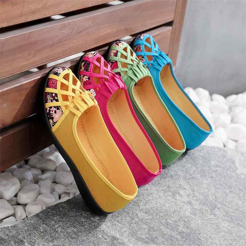 スリッポン 布靴 履きやすい レディース メッシュ 通気性がいい 快適 フラット カジュアル シューズ キャンディーカラー おしゃれ