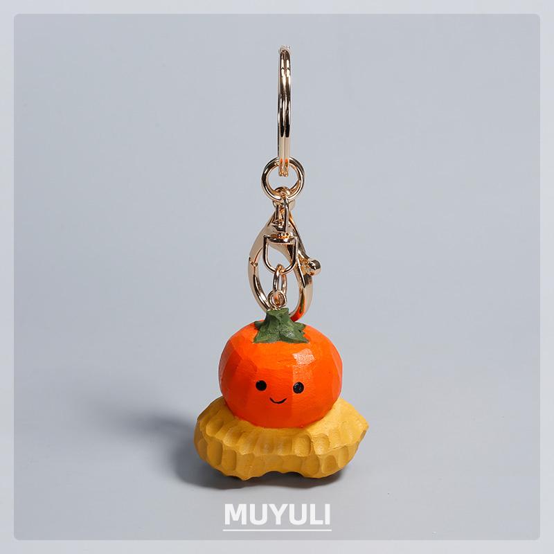 手彫り 木製 ハンドクラフト 天然素材 ナチュラル 柿 ピーナッツ ラッキーアイテム キーホルダー チャ..