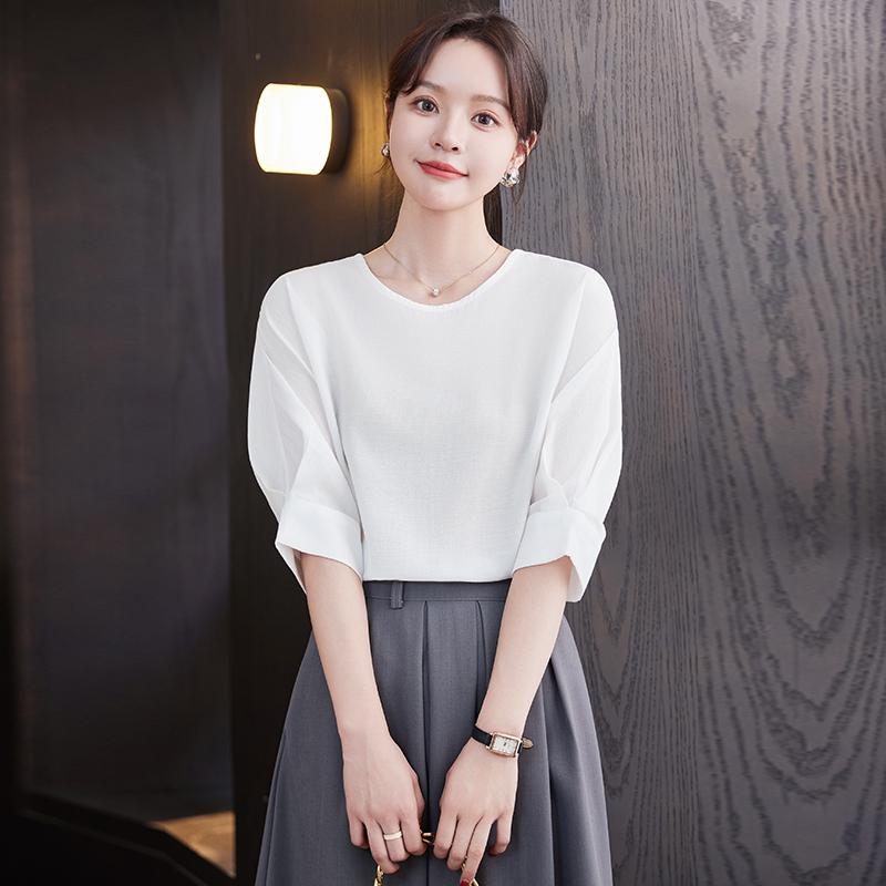 ラウンドネック ピンク ホワイト 無地 シンプル おしゃれ シャツ 女性 レディース トップス ゆったり スリムフィット 半袖 ビジネス オフィスカジュアル デート 夏