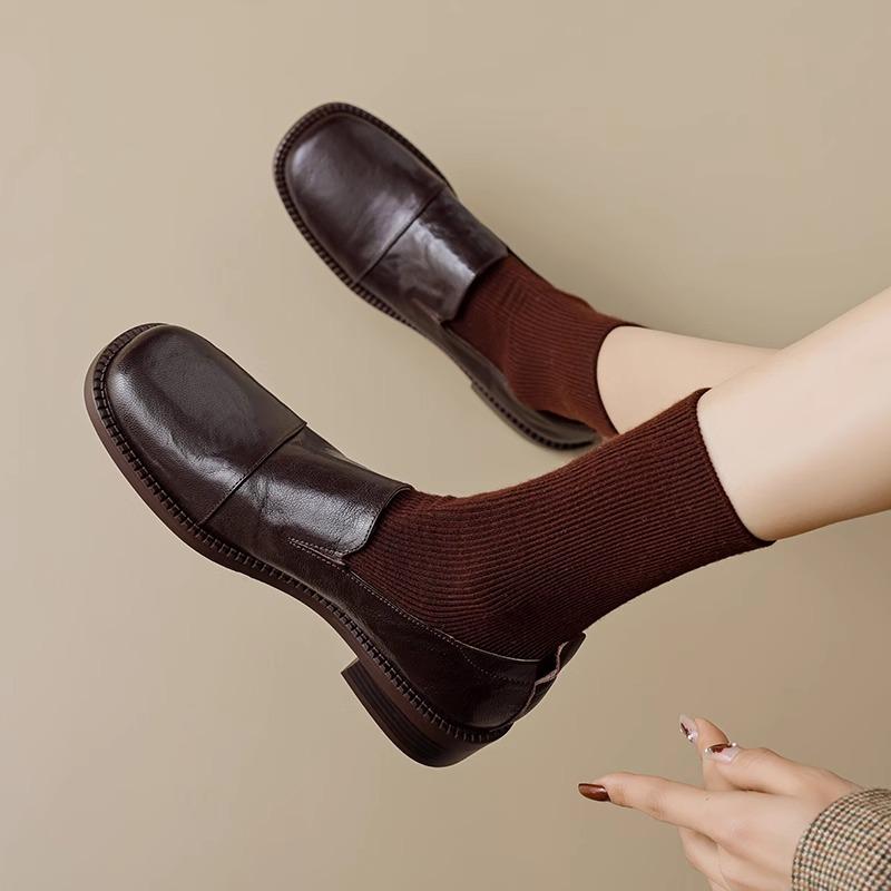 革靴 柔らかい シープスキン スタイリッシュ 黒 ソフトソール シューズ カジュアル 女性 レディース シンプル 春秋 ブラック ブラウン 英国風 革靴 ローファー