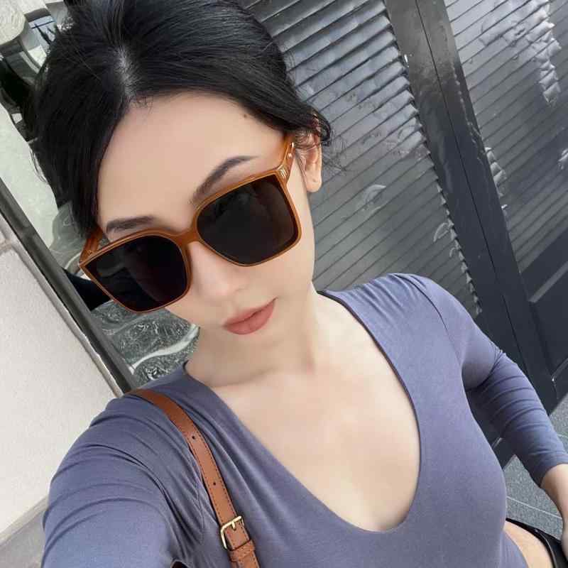 サングラス 女性 男性 韓国 ファッション スリム 小顔効果 ハイエンド 個性 スクエア レトロ シンプル 日よけ