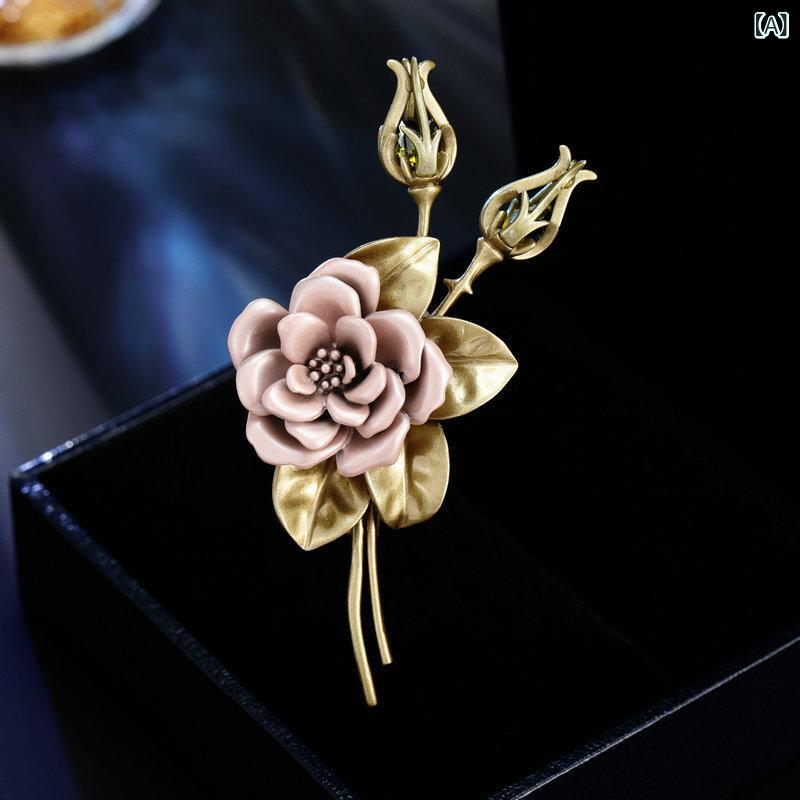 ブローチ 女性用 棘付き ローズ 薔薇 レトロ ヴィンテージ 宮廷風 エレガント 華やか 高級感 エナメル加工 銅製 コート ジャケット アウター アクセサリー オリーブ色 プレゼント ギフト 飾り 多機能