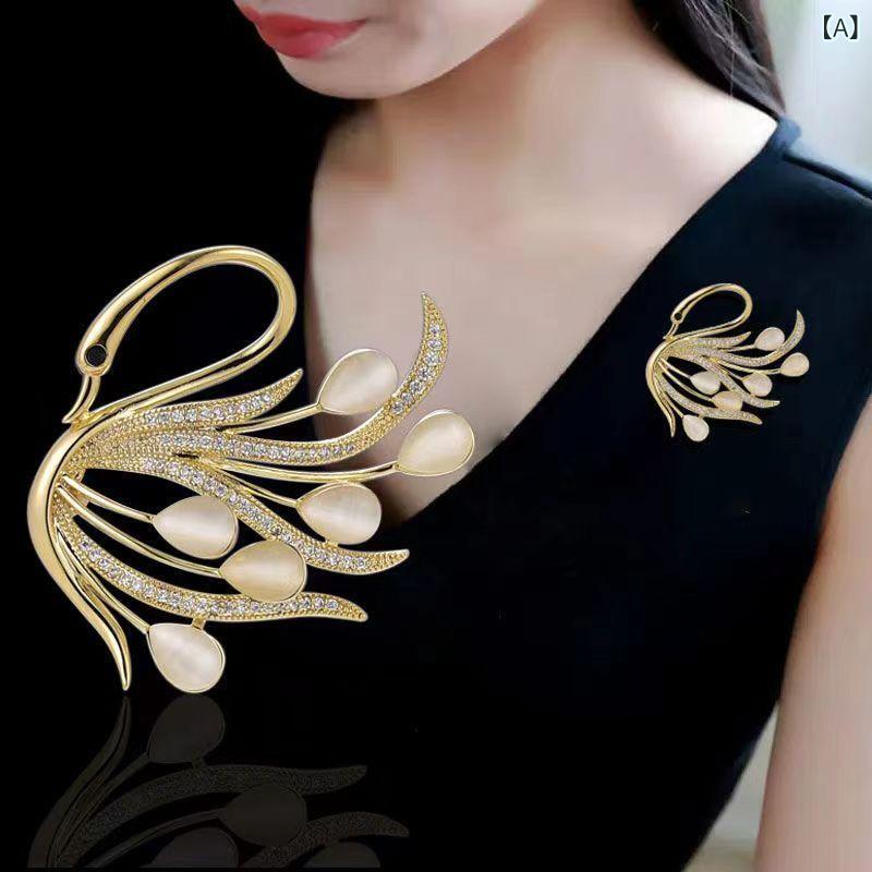 ブローチ 男女兼用 高級感 ライトラグジュアリー 亜鉛合金製 花 植物 葉 動物モチーフ 結婚式 パーティー 入学式 卒業式 スーツスタイル ドレスアップ フォーマル カジュアル アクセサリー 上質 個性的 プレゼント