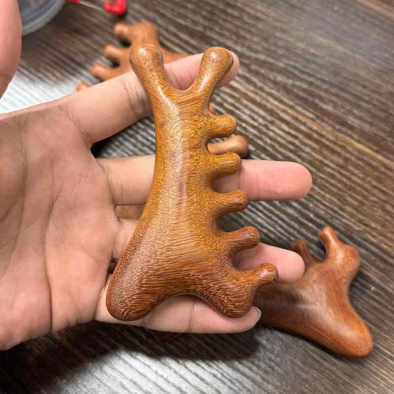 ・カテゴリ: 木の櫛、工芸櫛、マッサージコーム、ヘアコーム、カーラーコーム、ヘルスケアコーム、トラベルコーム、実用コーム・主な素材: 白檀・サイズ: 10-15cm・対象: 一般向け