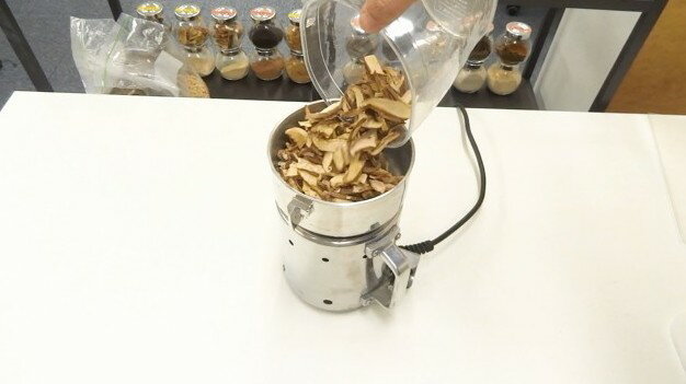 [ミニスピードミル　MS−05] 容器容量：500cc　小型粉砕機、製粉機、粉末にする機械 2