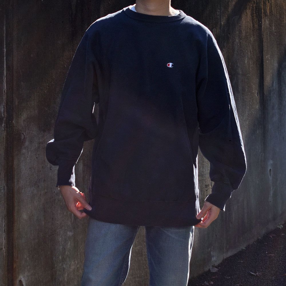【中古】90’s Champion 目つき NVY RWスウェット USA製 231015