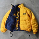 brand...HELLY HANSEN／date...1990～／measuring_size...直線63cm/73cm/70cm/66cm（Shoulder width[肩幅]/body width[身幅]/Body Length[着丈]/Sleeve Length[袖丈]）／condition...薄汚れ。色褪せ。袖に補修跡。着用感。／note...Hip Hopアーティスト、レッドマン、エリック・サーモン、キース・マレーも愛用し、90年代B-BOY、ラッパー達に愛された、ヘリーハンセンより、リバーシブル仕様のダウンジャケットです。イエロー×ネイビーの好配色ボディ！イエロー面は刺繍、ネイビー面はプリントのロゴ入り。使用感や補修跡などはあるものの、プリント部分は劣化もなく比較的良いコンディションかと。ダウン＆フェザーがたっぷり詰り暖かさもバッチリ。表記XLのグッドサイズ。お見逃しなく！／model...170cm