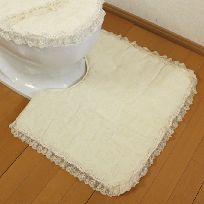 ふんわり立体ローズ柄　トイレマット　約65x54cm【ゆうパケット不可】・バラ柄・花柄・高級感・トイレ用品・おしゃれ・洗える・ 丸洗い・綿100%・お礼・お返し・お祝い・誕生日・記念日・送別・プレゼント・プチギフト