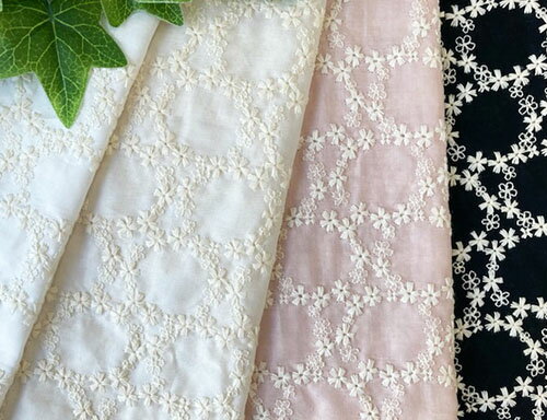 コットン100％　花かんむり　刺繍生地 レース生地　国産 (4色)【1個96cmx50cm】3個...