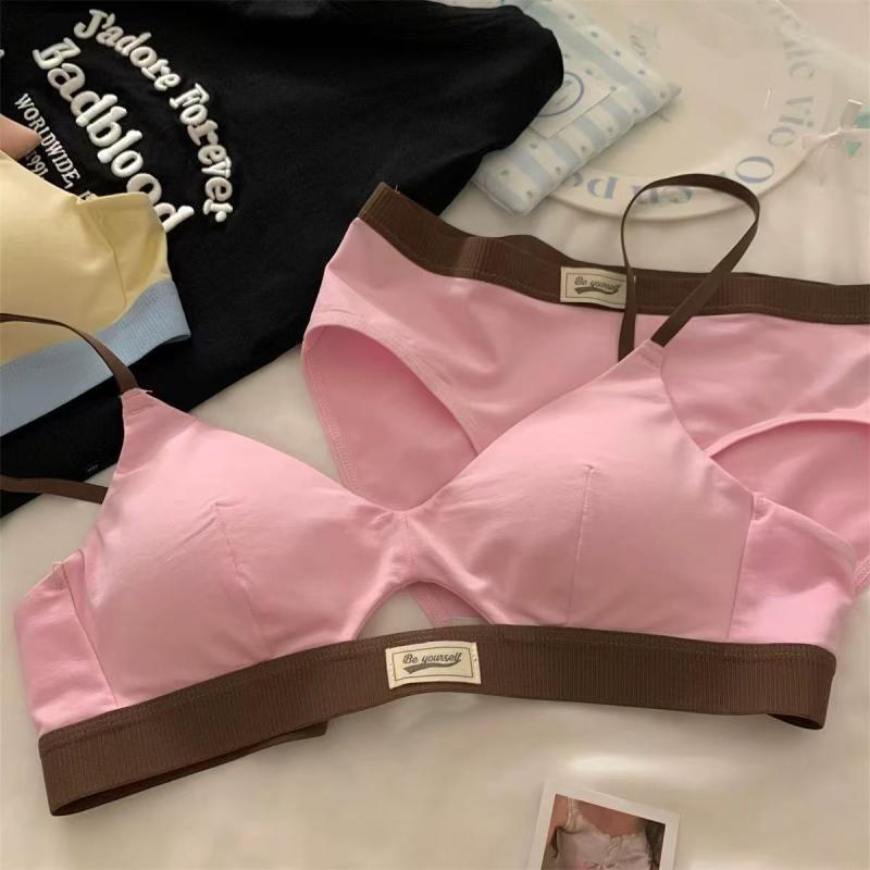 ブラジャー 女性用 秋季 セクシー 薄型 小胸用 ギャザー トライアングルカップ 無ワイヤー 3/4カップ 上薄下厚 固定肩ストラップ 後ろ4列フック 無痕 透気 上托 情趣 美背 吸汗 防走光 快適 サイドサポート ナチュラルカップ ナイロン スパンデ