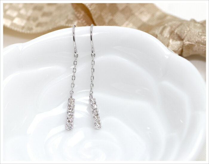 ダイヤモンド ピアス 0.2ct プラチナ 0.1ct×0.1ct フックピアス フック Pt900 Pt850 0.2カラット 0.1カラット チェーンピアス 送料無料 保証書付き ギフト プレゼント 彼女 誕生日 結婚記念日 女性 レディース パーティ ドレス ご褒美 就職 お祝い 記念日 おしゃれ