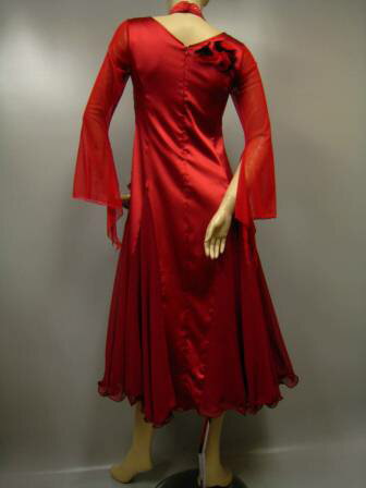 カラオケ 衣装 ドレス 大きいサイズ MからL 社交ダンス衣装 演奏会　楽器演奏 ステージ衣装に前後にモチーフ使いモダンドレス。身頃は柔らかサテン地使用。チョーカー付き。胸パット付き。伸縮性が少ないです。赤