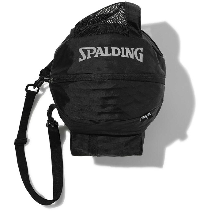 BALL BAG PROから多層構造の軽量な生地を採用したニューモデルが登場。耐水性の高い生地を採用。ロゴにリフレクターを採用し、暗い場所でも視認性を高めたデザイン。◯ボールケースポリエステルW33×H27×D27cm中国【03003290500000000】【02904000000000000】【04703000000000000】