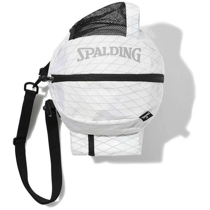 BALL BAG PROから多層構造の軽量な生地を採用したニューモデルが登場。耐水性の高い生地を採用。ロゴにリフレクターを採用し、暗い場所でも視認性を高めたデザイン。◯ボールケースポリエステルW33×H27×D27cm中国【03003290500000000】【02904000000000000】【04703000000000000】