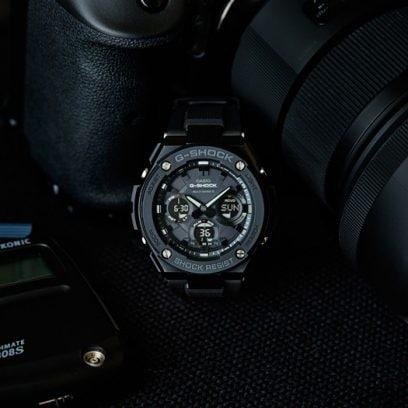Lafitte ラフィートスポーツのカシオ CASIO 腕時計 G-SHOCK GST-W100G-1BJF ラフィートスポーツ｜アングル2