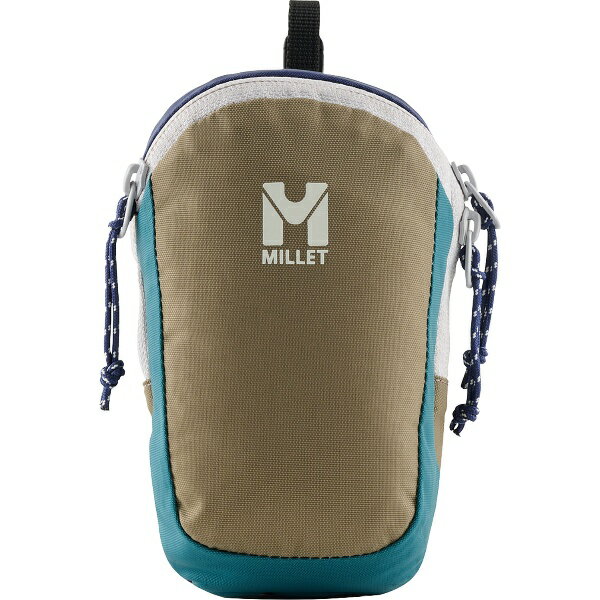 フルパッド仕様の外付け小型ポーチ。ジッパー式ポケットが2つで、モバイル端末やコンパクトデジタルカメラなどの収納に便利です。カラビナ不要でショルダーハーネスに簡単装着できる独自設計のループ付き。素材は超軽量かつ引裂きや摩擦に強いリップストップナイロン素材を使用しています。◯バッグ420Dナイロン100%W10×H17×D5cm70g0.5L収納性、オーガナイザー付き、吊り下げフック付きフルパッド仕様フロントジッパーポケット【04707000000000000】【03007070000000000】