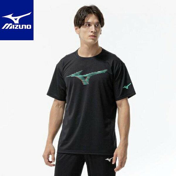 デザイン性のあるランバードマークが特徴的なTシャツ。■吸汗速乾性に優れ、ウェア内を快適な状態に保ちます。素材: ポリエステル100％原産国: 中国製サステナビリティ: 工程：Water Preservation dyeという技法を採用することによって、通常の染色方法よりも30％以上の水の節約に配慮した素材を使用しています。【03007060000000000】