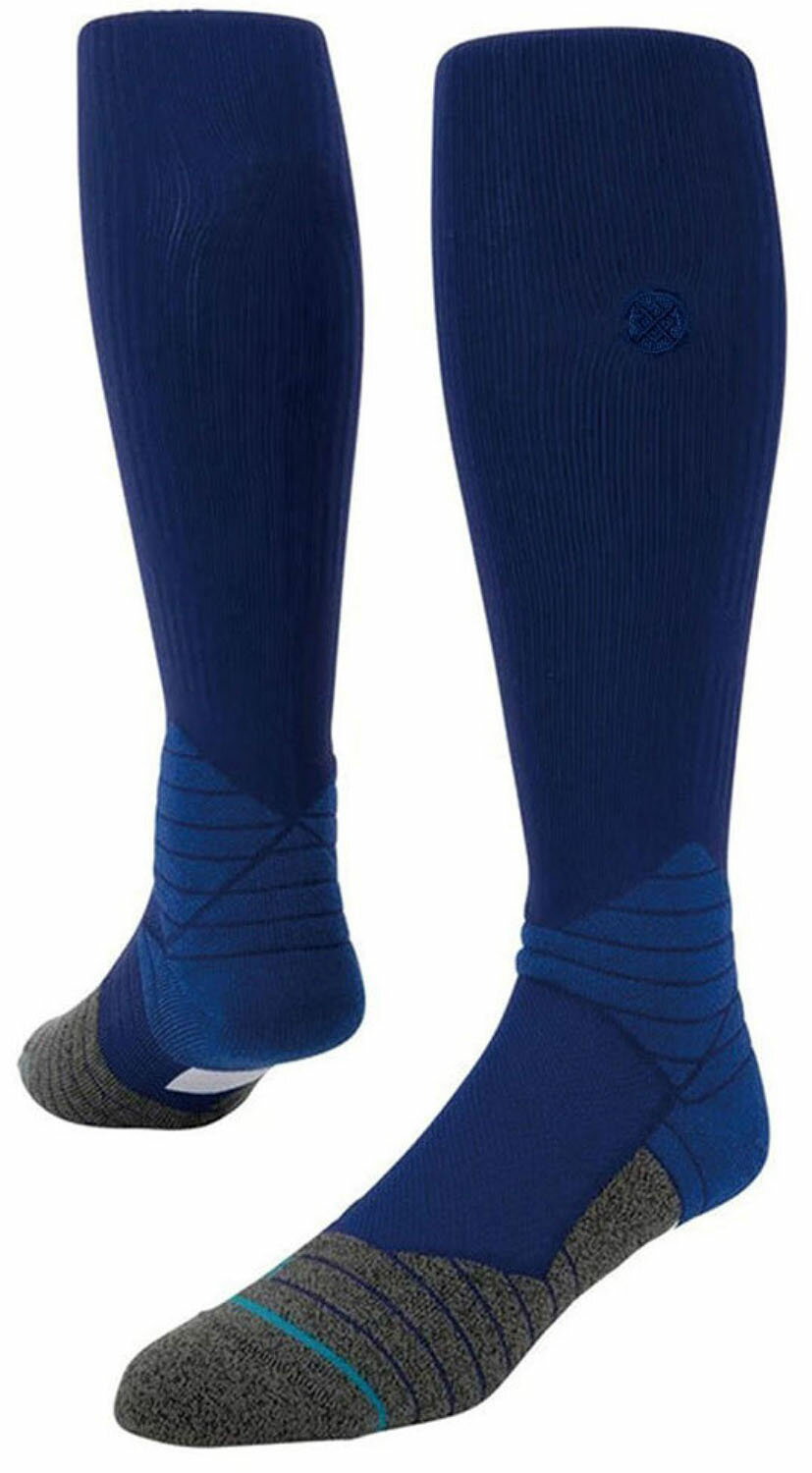 MLB公認ソックス「STANCE」のベースボールソックス、ロゴ同カラーモデル！見た目のカッコよさ、ソックスとしての機能性、耐久性と三拍子揃ったソックス。ゴロボールから足を保護するために、足首部にはクッションパッドを配置。独自の特別な繊維を使用することで、最上級の耐久性を実現しました。縫い目のないメッシュパネル構造が、通気性と温度調整機能を高め、プレー中の足を快適に保ちます。心地よさと安定感に優れ、疲労軽減や筋肉サポートにも役立ちます。足元のおしゃれにも、プレーの質にもこだわりたいあなたにピッタリのソックスです。ロゴが本体色と同カラーのため、高校生や中学生も練習で使いやすいモデルとなっています。 素材・材質 ナイロン74%、ポリエステル18%、コットン4%、ポリウレタン4%【02302000000000000】【02901070100000000】