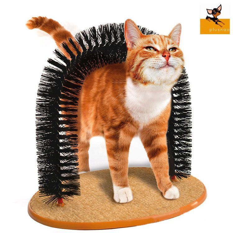 愛猫がセルフでお手入れできる、アーチ型のグルーミングブラシです。 抜け毛の処理や毛づくろい、痒いところもブラシにスリスリするだけで解消します♪ 組み立てもはめるだけで、使わない時も簡単に収納でき便利です。 ※ご自身で組み立てる必要がございます※ 【サイズについて】 土台：約36cm×約28cm、厚み 約3cm ブラシ：長さ 約50cm、直径 約5cm、高さ 約34cm、厚み 約7.5cm 【素材について】 プラスチック、ポリエステル、板材