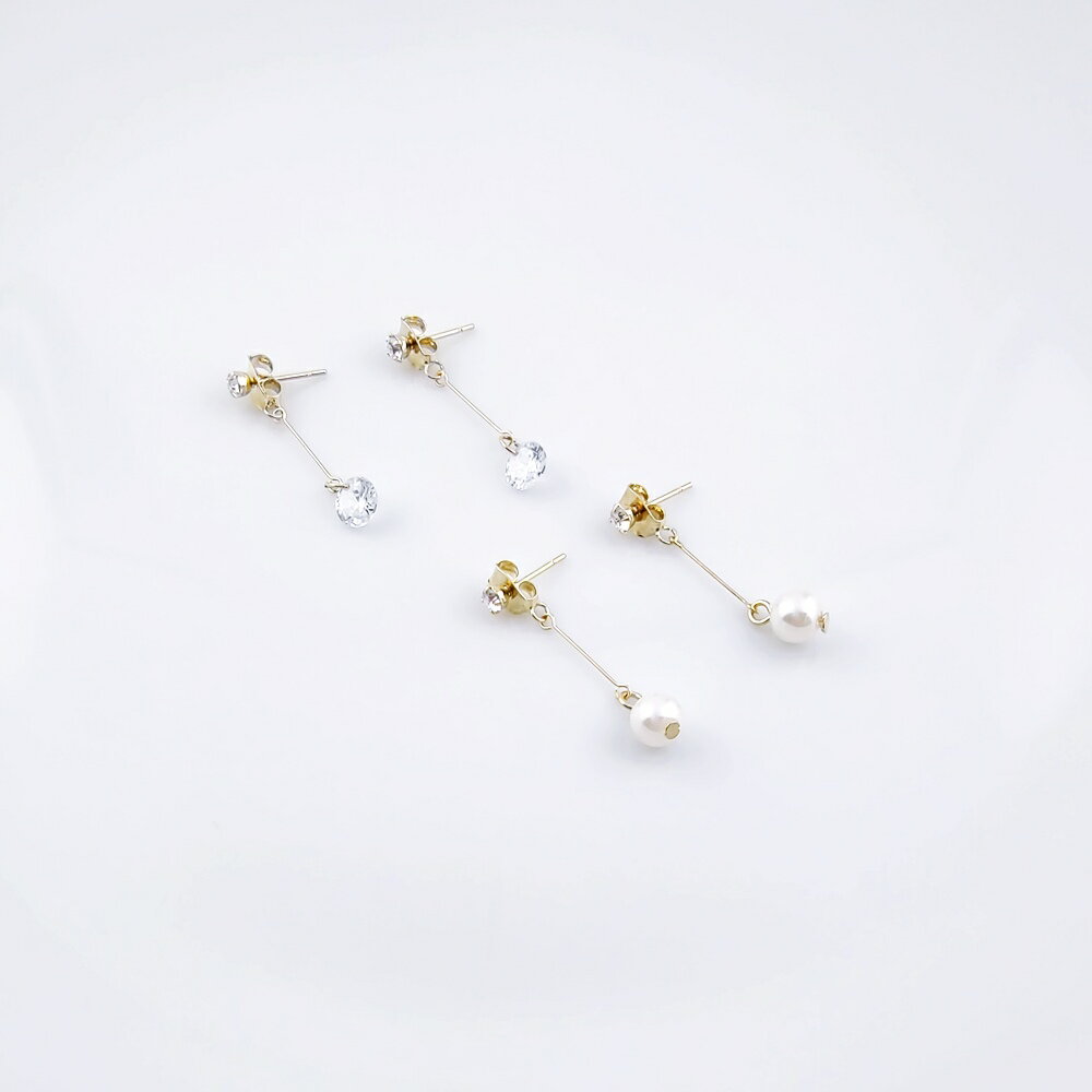 送料無料 バックキャッチピアス レディース アクセサリー ロング フェイクパール クリスタル風 ゆらゆら 揺れる スタッドピアス おしゃれ きれいめ 上品 パーティー オトナ女子 女性用 婦人用 プレゼント 記念日 贈り物 ギフト