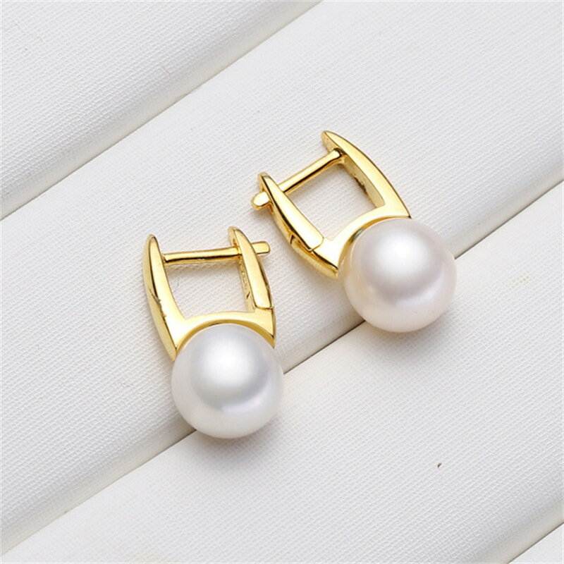 送料無料 ピアス レディース 女性 メンズ 男性 ユニセックス 男女兼用 アクセサリー ファッション雑貨 フェイクパール ホワイト ゴールドカラー シンプル おしゃれ エレガント フェミニン フォーマル かわいい キュート プレゼント ギフト