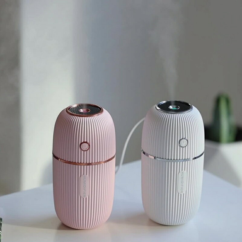 送料無料 加湿器 USB 卓上 ミニ スモール 光る おしゃれ かわいい ストライプ 300m...