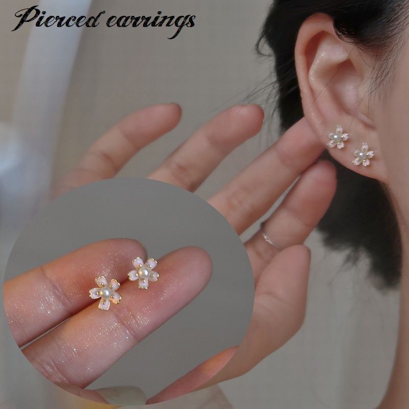送料無料 ピアス スタッドピアス レディース 女性 アクセサリー ファッション小物 花 フラワー ミニ 小さい 小ぶり シンプル おしゃれ かわいい プレゼント...