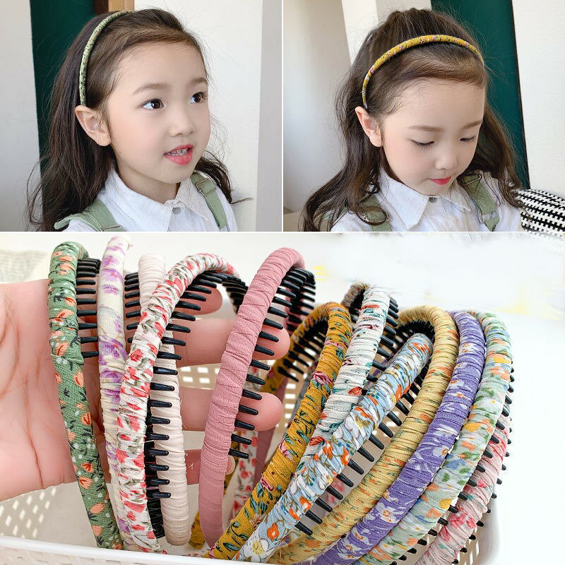 LaForestの送料無料 カチューシャ キッズ 子ども用 子供用 女の子 ヘアアクセサリー コーム付き 布 フラワー 花柄 無地 総柄 ピンク ホワイト ブルー かわいい カジュアル キュート ガーリー おしゃれ｜アングル3
