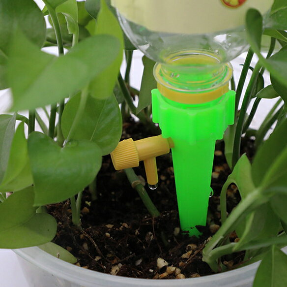 送料無料 給水キャップ 単品 水量調節 観葉植物 留守 旅行 自動 水やり 散水 灌漑 ペットボトル ノズル ガーデニング 園芸 盆栽 野菜 プランター 便利