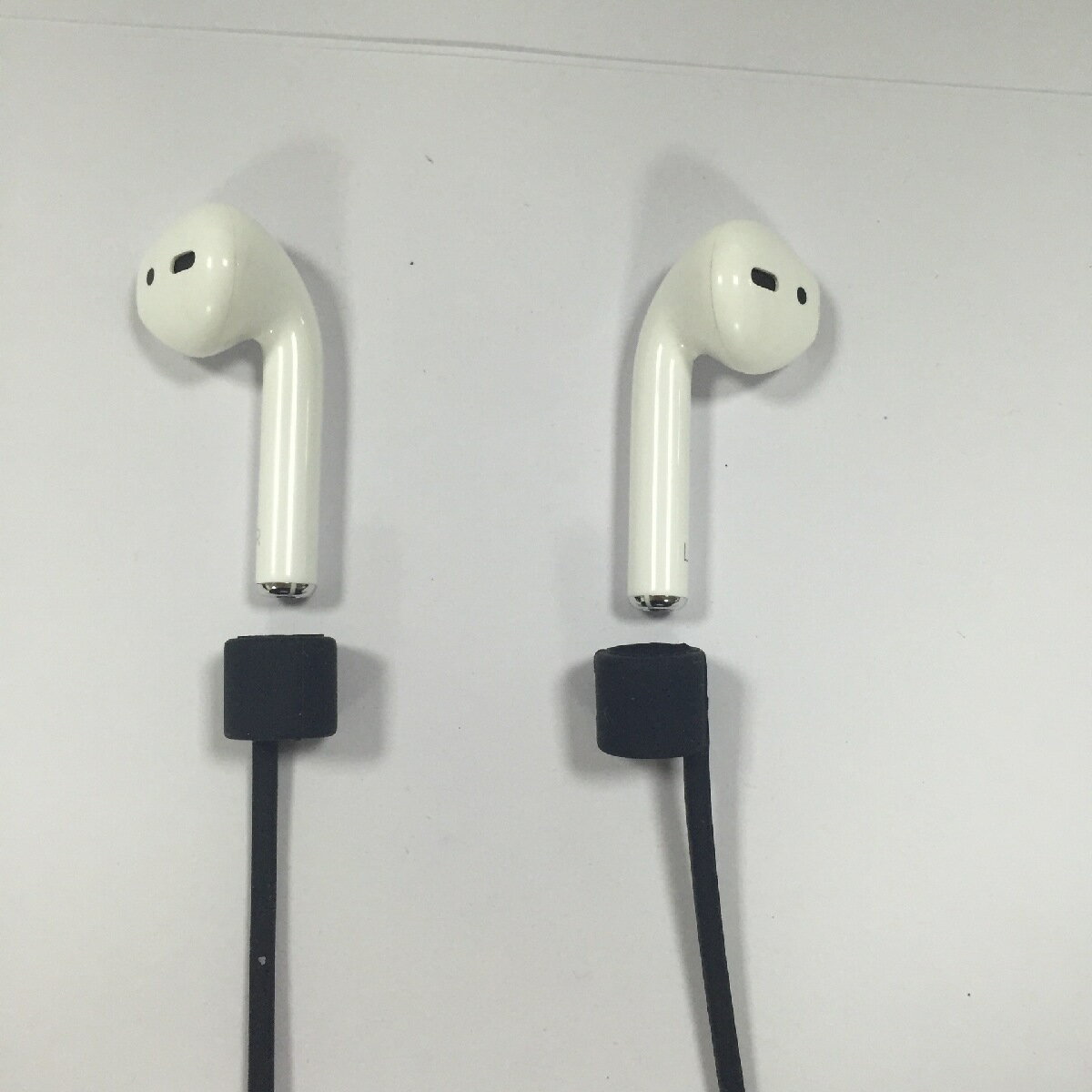 送料無料 イヤホンストラップ AirPods用...の紹介画像3