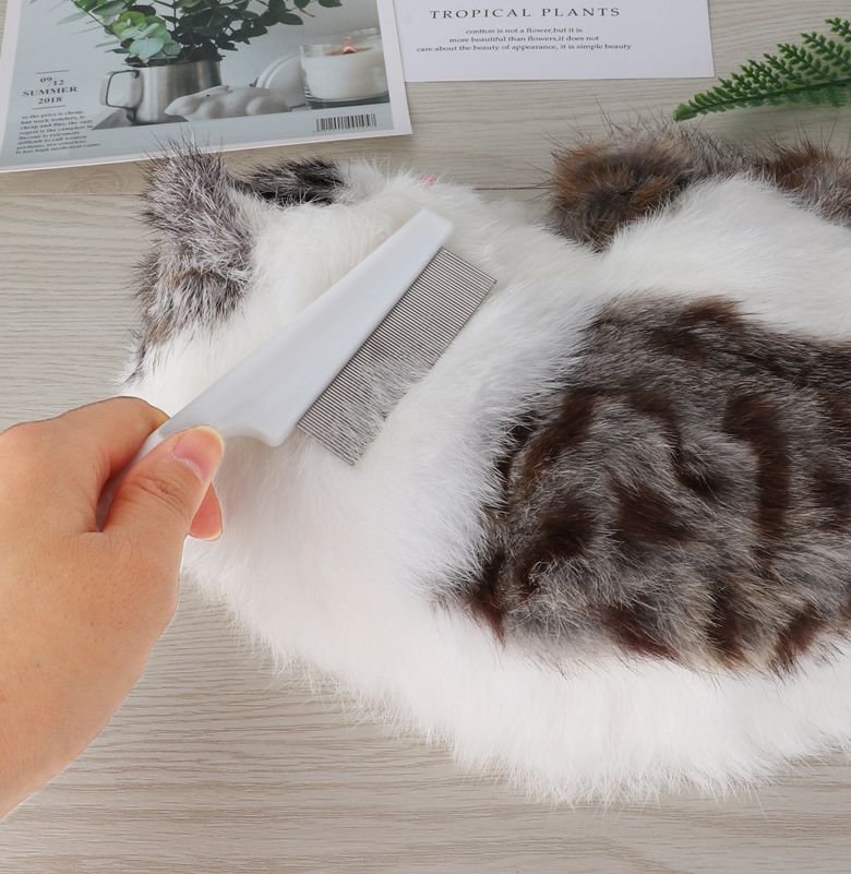LaForestの送料無料 ノミ取りブラシ くし ペット用コーム 猫用 犬用 小動物 抜け毛取り ブラッシング グルーミング お手入れ 被毛ケア ノミ ダニ対策用品 予防 櫛 ペット用品 抜け毛除去 ネコ用 イヌ用 ウサギ うさぎ チンチラ モルモット リス シンプル｜アングル2