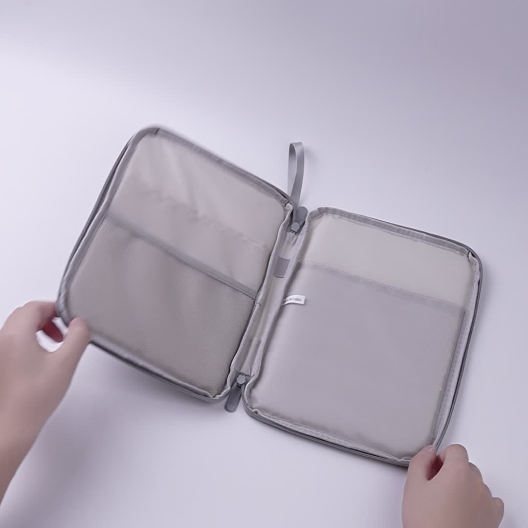 送料無料 タブレットケース iPadケース ガジェットケース 手提げ 内ポケット メッシュ ペン 文房具入れ 書類入れ ケーブル収納 保護 傷防止 防水 持ち運び 軽量 大容量 多機能 収納 整理 無地 シンプル おしゃれ 便利 laforest-10138434 LaForest サンプル画像2