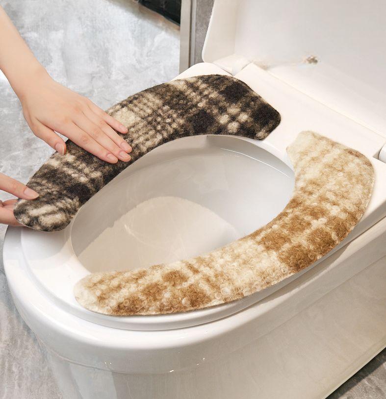 送料無料 便座シート 便座カバー トイレカバー 粘着 貼る ふわふわ 厚手 クッショ...