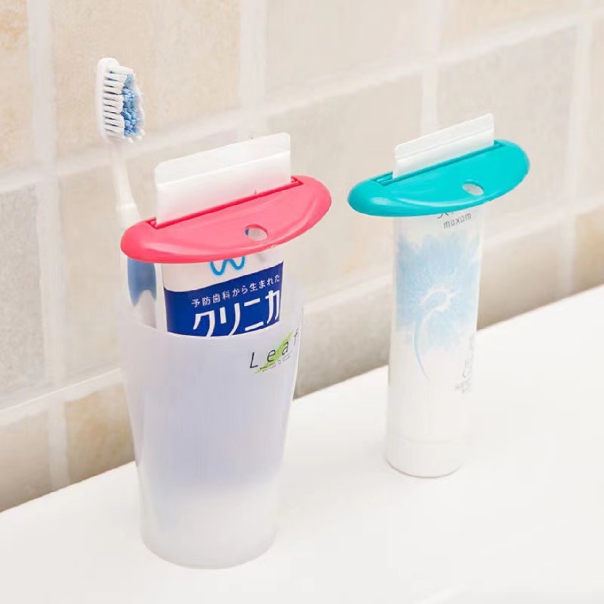 送料無料 チューブ絞り器 押出器 日用品雑貨 チューブホルダー しぼり器 ホルダー 歯磨き粉 軟膏 絵の具 ハンドクリーム 化粧品 洗顔料 スクイーザー 単色 無地 キッチン 洗面台 シンプル 便利グッズ 黄 白 緑 ピンク laforest-10149061 LaForest サンプル画像2